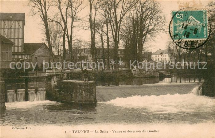 Troyes Aube La Seine Vanne et déversoir du Gouffre