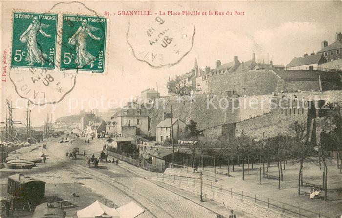 Granville Manche Place Pléville et Rue du Port