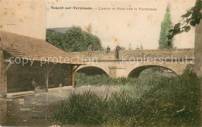 Nogent-sur-Vernisson Lavoir et Pont sur le Vernisson
