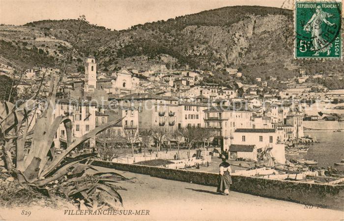 Villefranche-sur-Mer Vue d_ensemble et le port