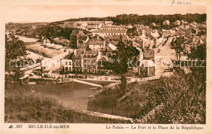 Le Palais Belle-Ile-en-Mer Le port et Place de la République