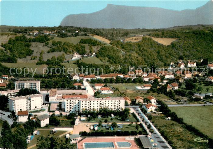 Renage Piscine Terrain de Camping vue aérienne