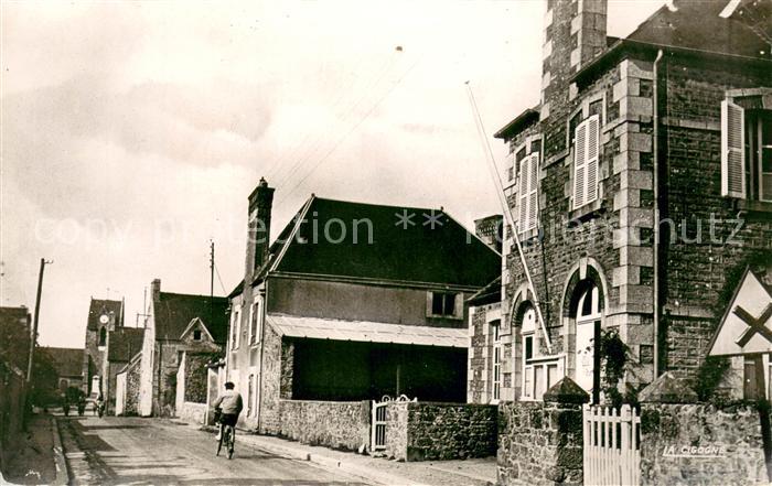 Carolles Plage La rue principale