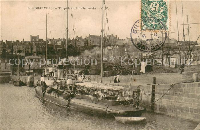 Granville Manche Torpilleur dans le bassin