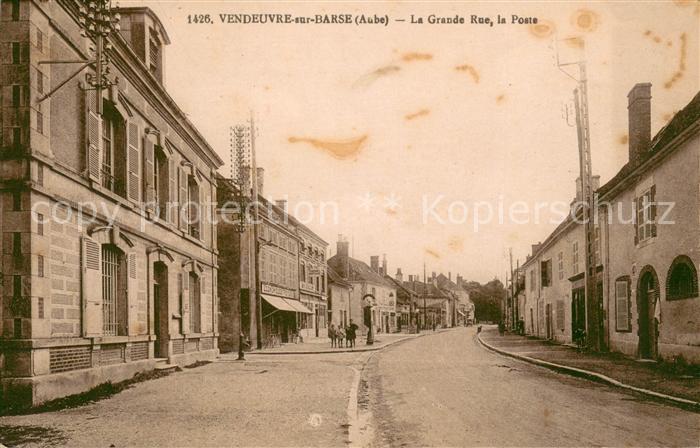 Vendeuvre-sur-Barse La Grande Rue et la Poste