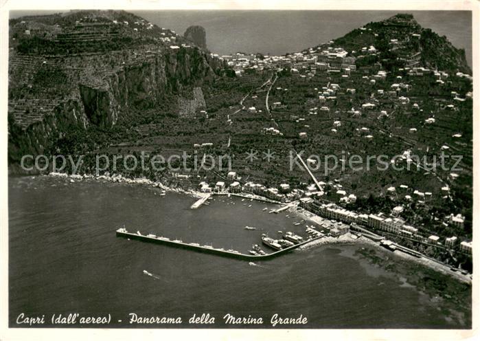 Capri Panorama della Marina Grande dall'aereo