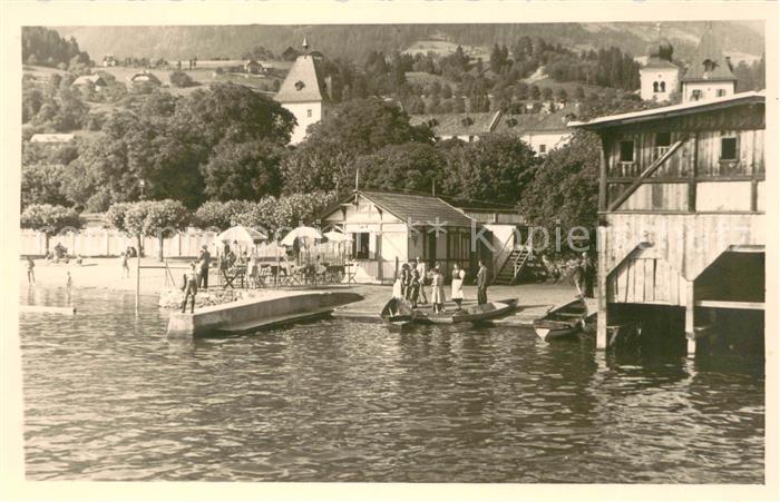 Millstatt Millstaettersee Uferpartie am See Bootshaus Steg