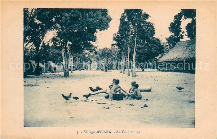 M-Piaka Gabun Au coin du feu au village