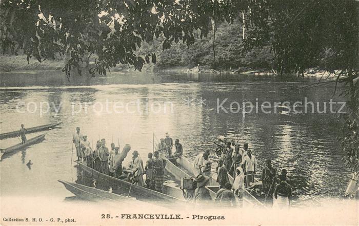 Franceville Gabun Pirogues