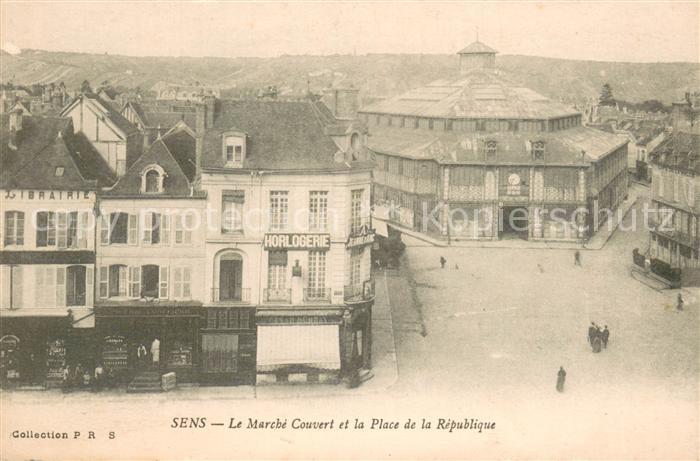 Sens 89 Le Marché couvert et Place de la République