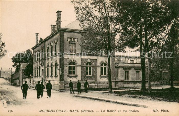 Mourmelon-le-Grand La Mairie et les Ecoles