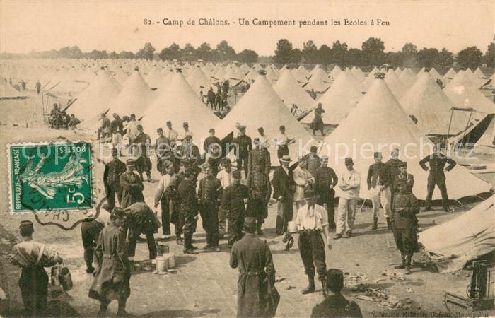 Camp de Chalons Un Campement pendant les Ecoles a Feu