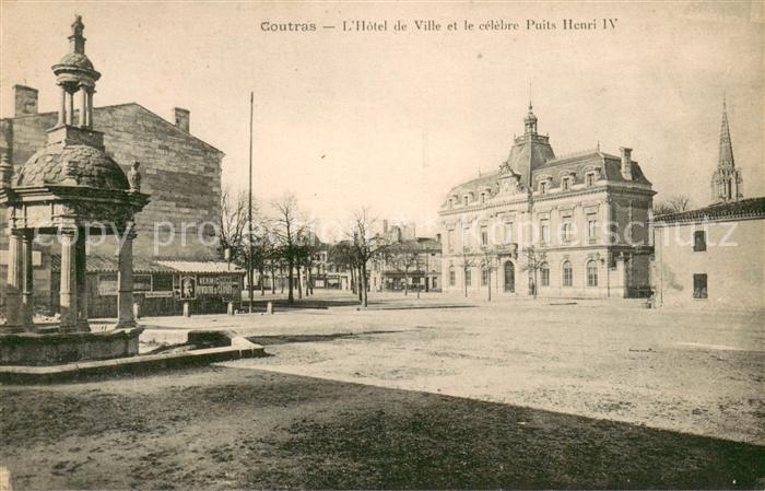 Coutras Hotel de Ville et le celebre Puits Henri IV