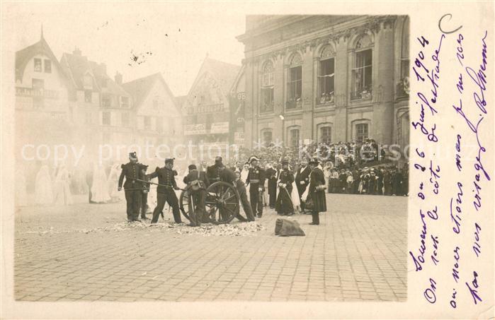 Beauvais 60 Boellerschuesse am Nationalfeiertag
