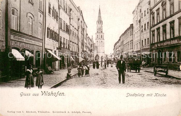Vilshofen Oberpfalz Stadtplatz mit Kirche