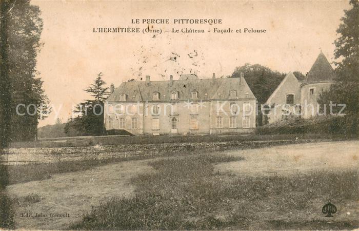 L Hermitiere Le Chateau Facade et Pelouse