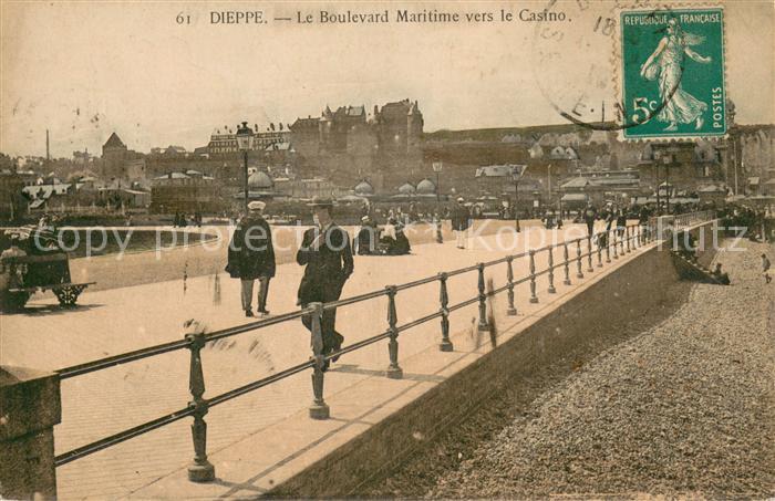 Dieppe 76 Le Boulevard maritime vers le Casino