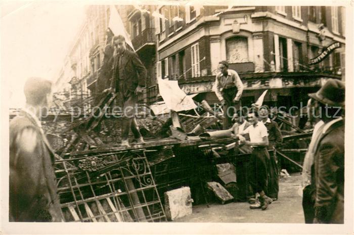 Paris 75 Barricade a St Placide