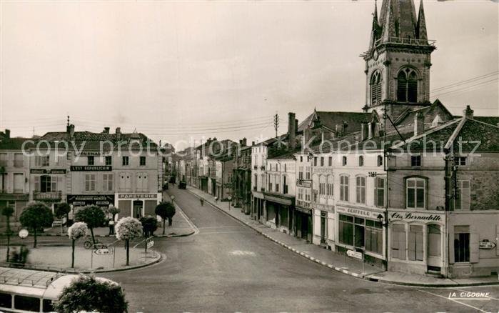 Ligny-en-Barrois Place de la Republique et Rue du General de Gaulle