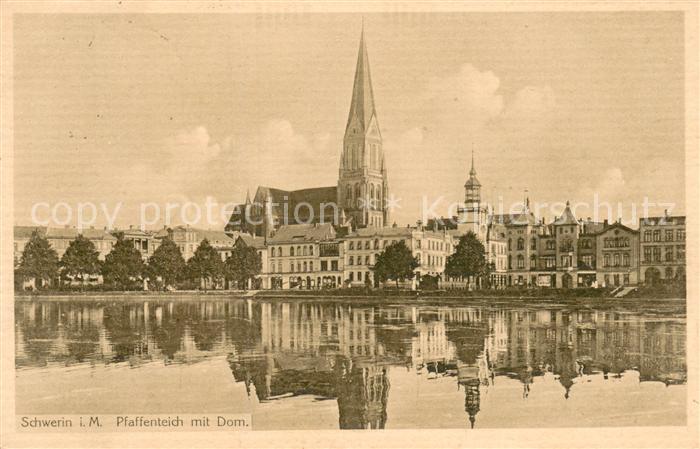 Schwerin  Mecklenburg Pfaffenteich mit Dom