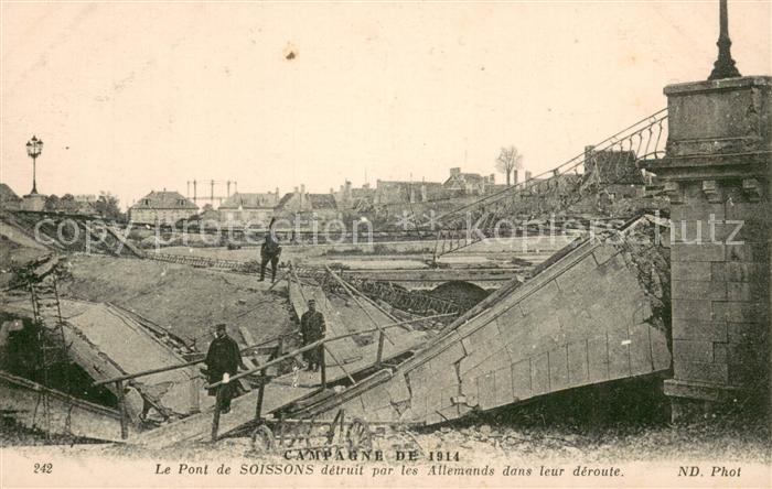 Soissons 02 Aisne Le Pont de Soissons detruit par les Allemands dans leur derout