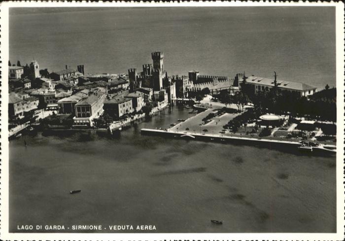 Sirmione Lago di Garda Sirmione Fliegeraufnahme Gardasee