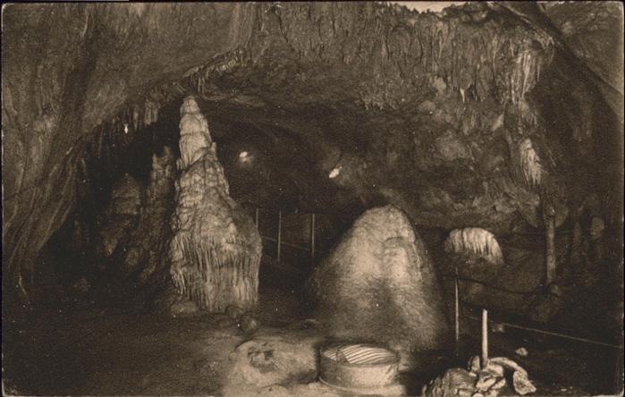 Hoehlen Caves Grottes Tropfsteinhöhle Dechenhöhle Kristallgro