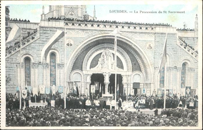 Lourdes Hautes Pyrenees La Procession du St. Sacrement