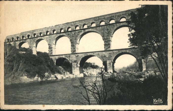 Nimes Le Pont du Gard Aqueduc romain
