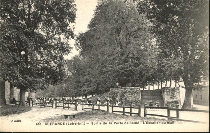 Guerande Sortie de la Porte de Saille L'Escalier