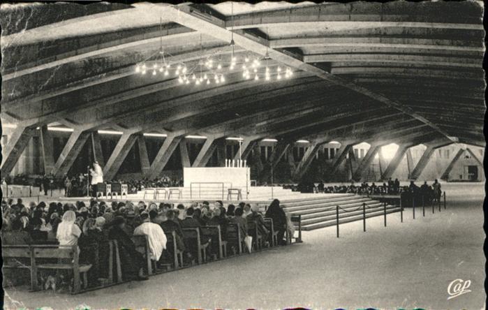 Lourdes Hautes Pyrenees La Basilique Saint-Pie