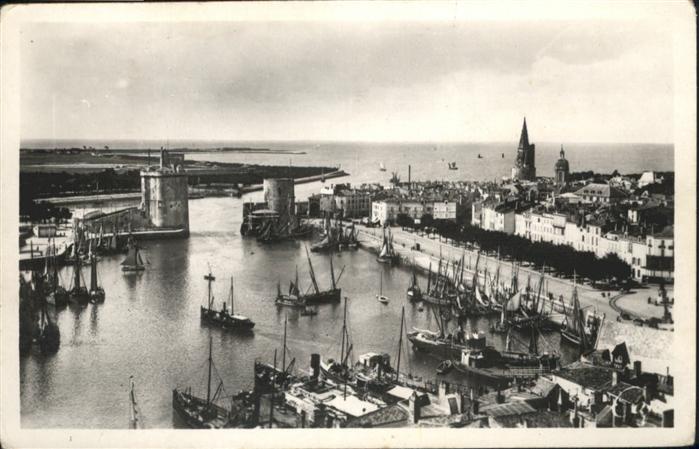 La Rochelle Charente-Maritime Vue generale des ports