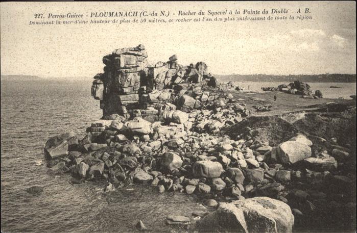 Ploumanach Perros-Guiree Rocher du Squevel