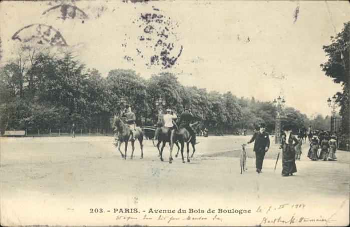 Paris Avenue du Bois de Boulogne