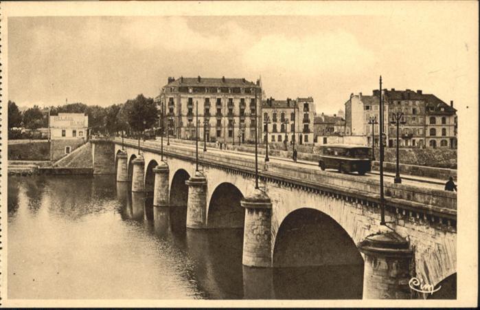 Roanne Loire Le Pont et le Quai de la Loire