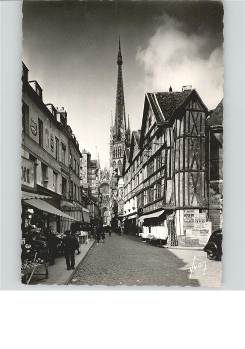 Rouen Vieilles Maisons et fleche de la Cathed