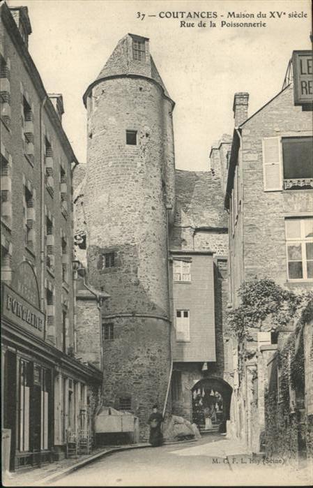Coutances Maison du XV siecle Rue de la Poissonne