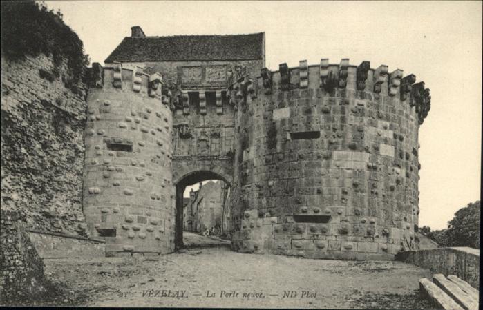 Vezelay Porte Neuve