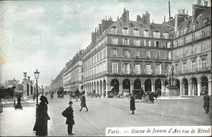 Paris Statue de Jeanne d_Arc rue de Rivoli