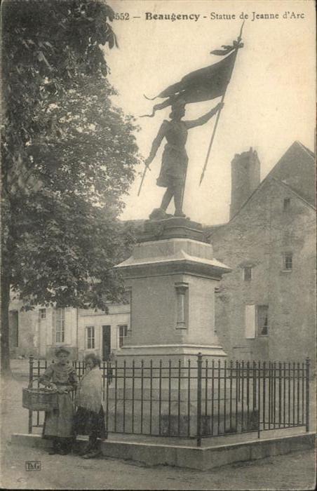 Beaugency Statue de Jeanne d_Arc