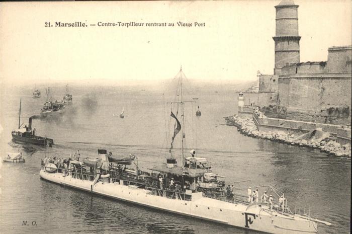 Marseille Bouches-du-Rhone Contre Torpilleur rentrant au Vieux Por