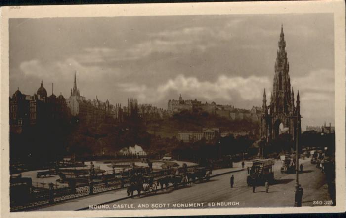 Edinburgh Scotland Mound Castle Scott Monument Kutsche
