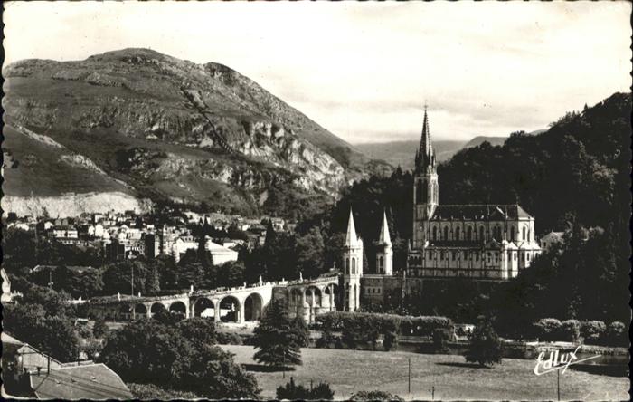 Lourdes Hautes Pyrenees Basilique Brücke