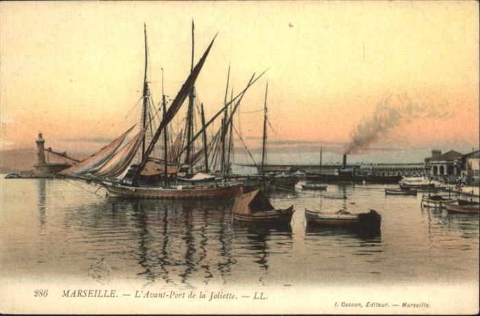 Marseille Bouches-du-Rhone Avant Port de la Joliette Schiff