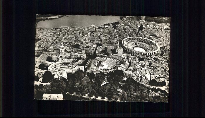 Arles Bouches-du-Rhone Fliegeraufnahme Theatre Antique Cathedr