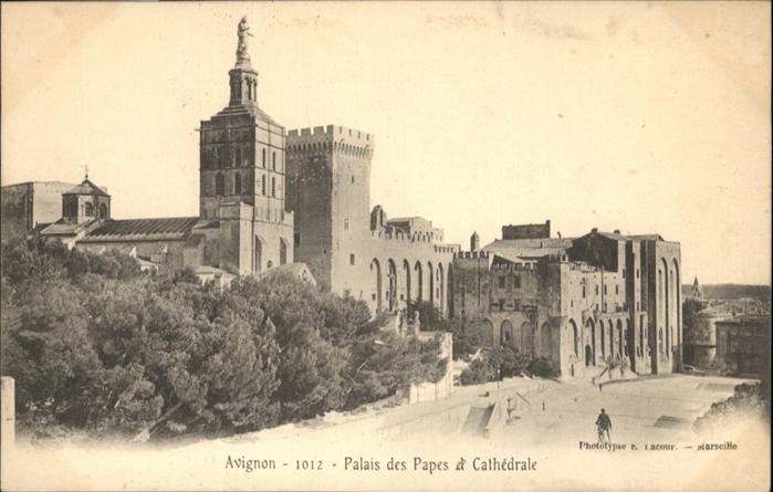 Avignon Vaucluse Palais des Papes Cathedrale
