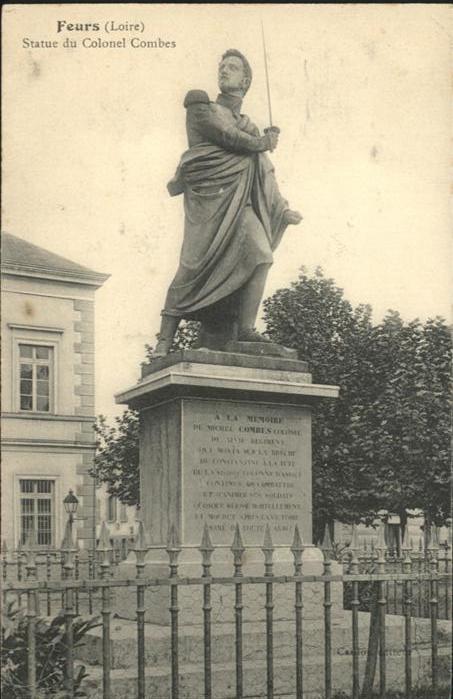 Feurs Statue Colonel Comes