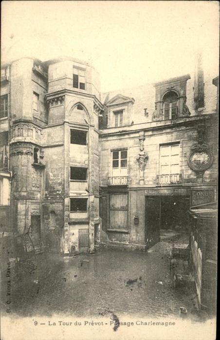 Paris Tour du Prevot
Passage Chariemagne