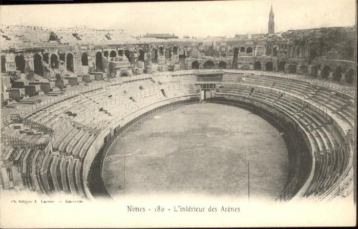 Nimes interieur des Arenes