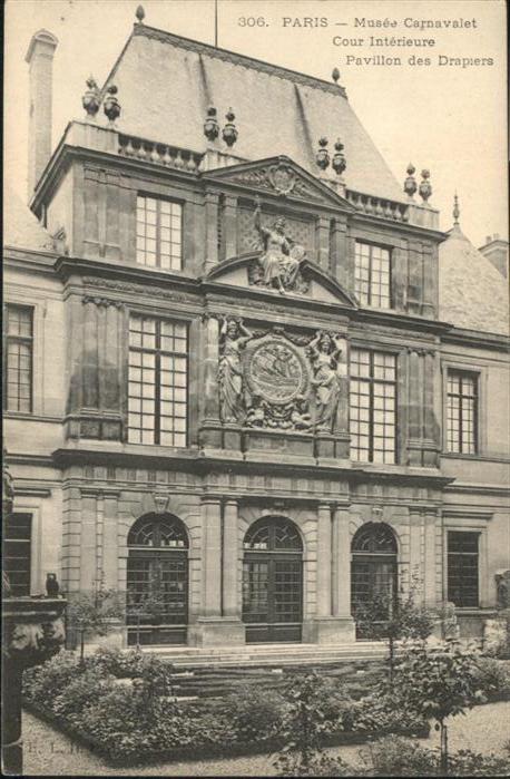 Paris Musee Carnavalet
Cour Interieure
Pavi